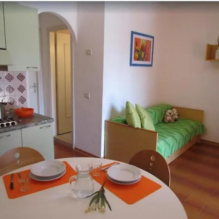 Great In With Private Garden - Private Beach Place Included Casa vacanze
