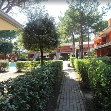 Great In With Private Garden - Private Beach Place Included Casa vacanze