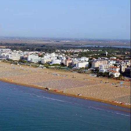 Great In With Private Garden - Private Beach Place Included Holiday home